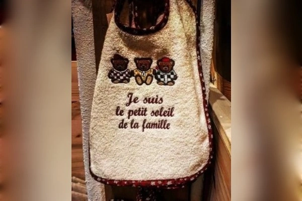 Bavoir Je suis le soleil...